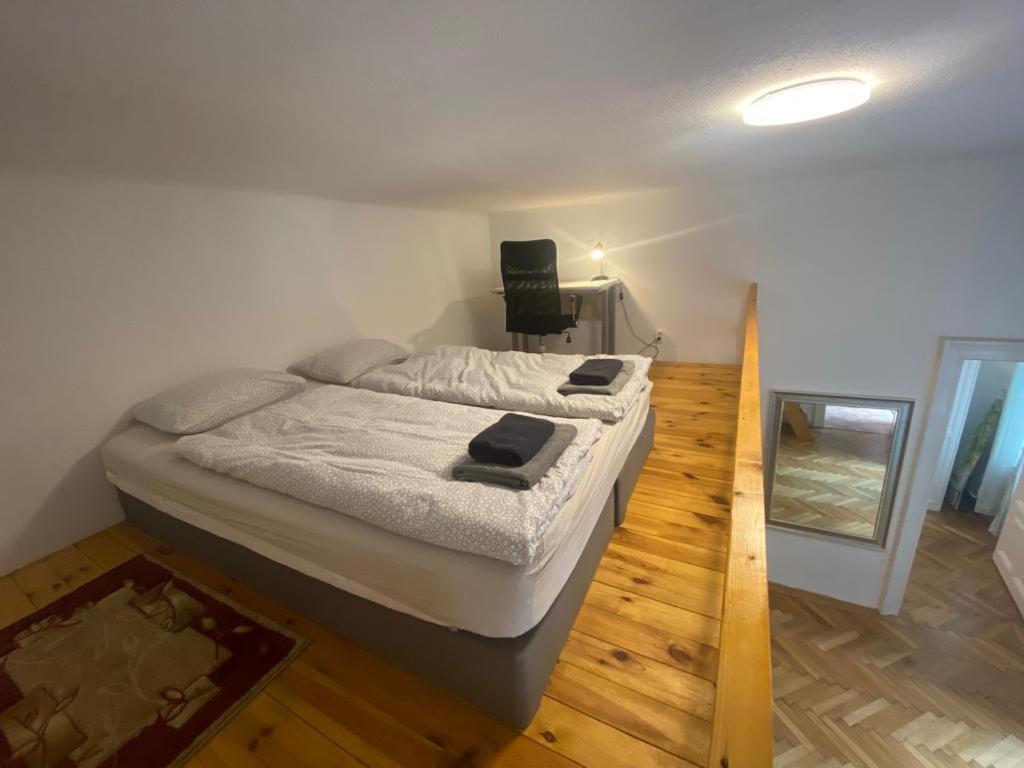 Ac With Free Parking At Acacia St, City Center Budapest Eksteriør bilde